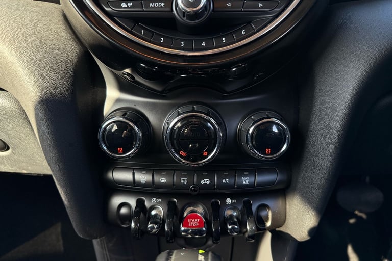 2017 MINI Hatch 1.5 Cooper D 5dr Auto Hatchback DIESEL Automatic