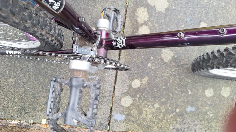 Trek 18 inch Track Masterr 830. Grip shift. 