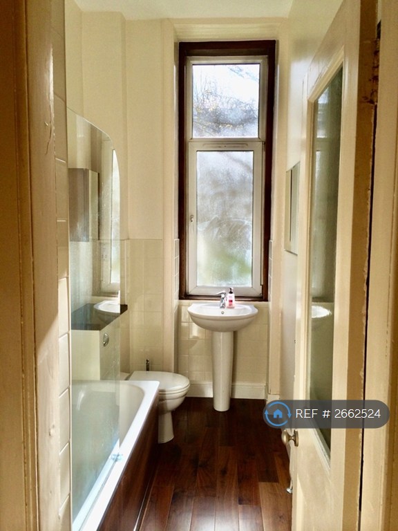 2 bedroom flat in Melrose Gardens, Glasgow, G20 (2 bed) (#2662524)
