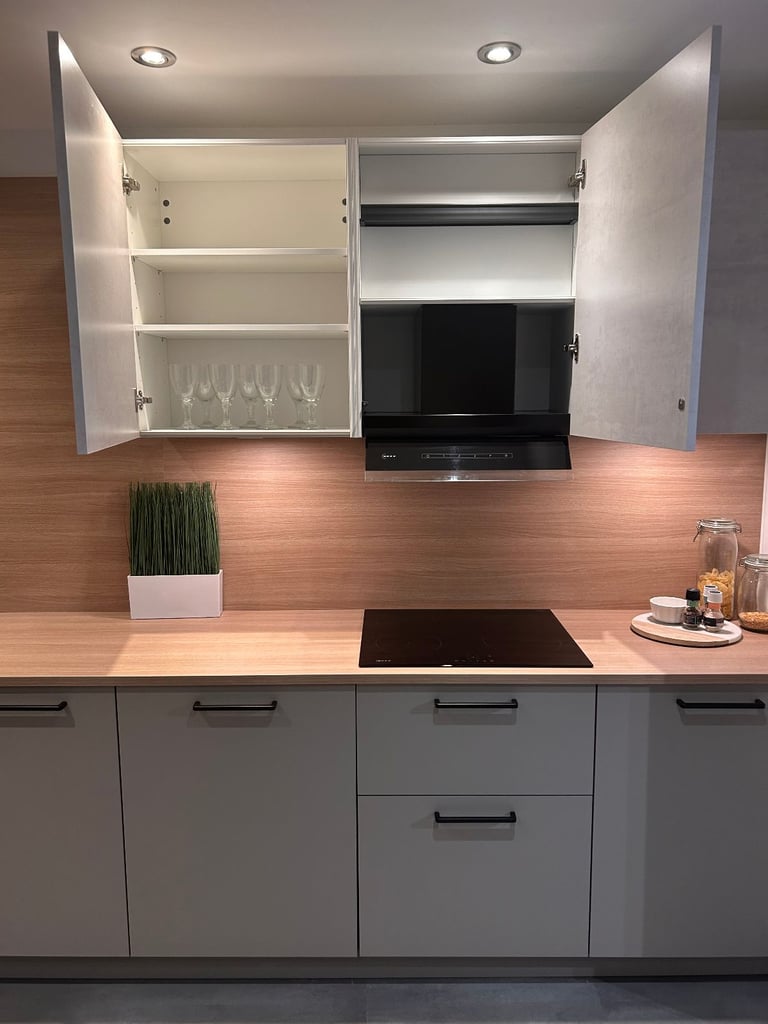 60% OFF-Lava Manhattan Ex-display Kitchen for sale + Neff Appliances, Laminate Worktop & Splashback
