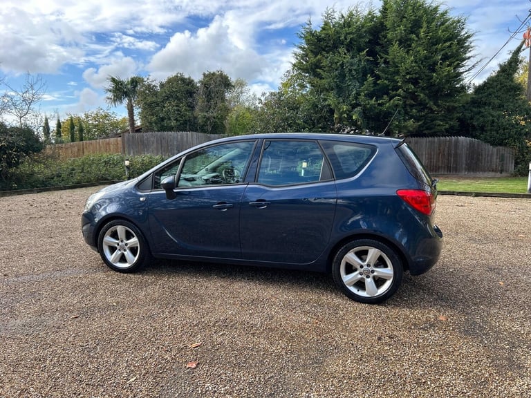 2013 Vauxhall Meriva 1.4 16V Exclusiv Euro 5 5dr MPV Petrol Manual