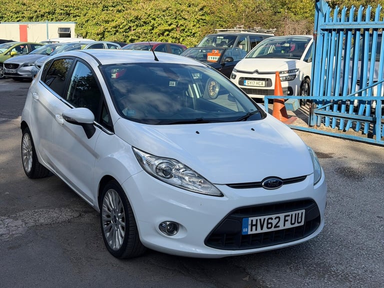 image for 2012 Ford Fiesta 1.4 Titanium 5dr HATCHBACK Petrol Automatic