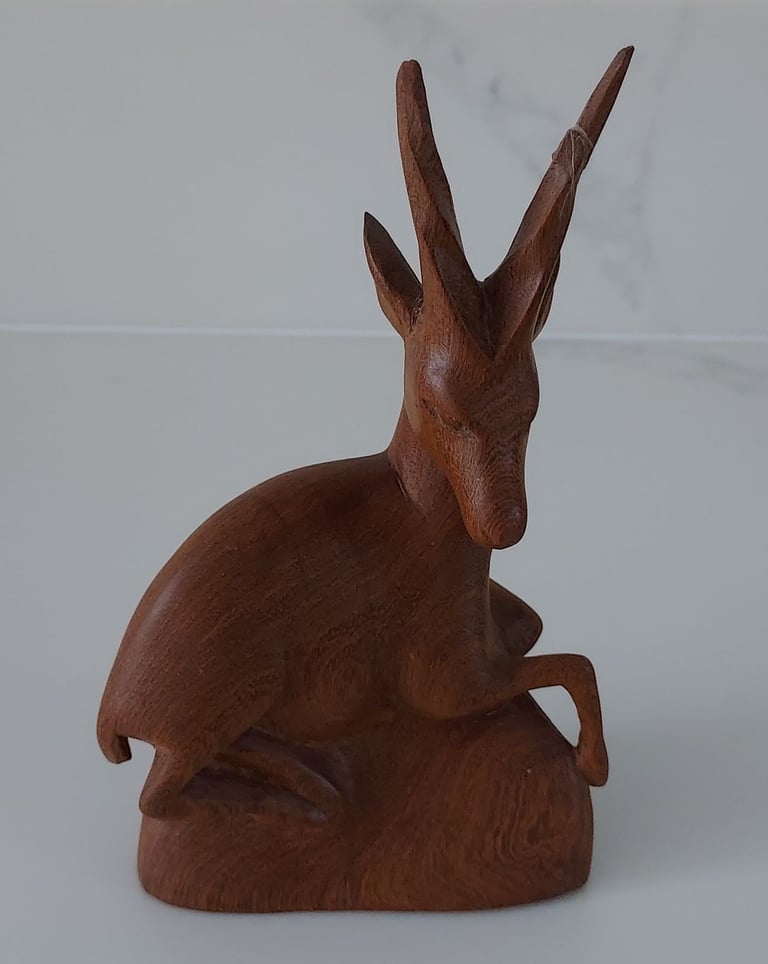 Vintage Carved Wooden Ornamental Sitting Deer 14 cm Tall