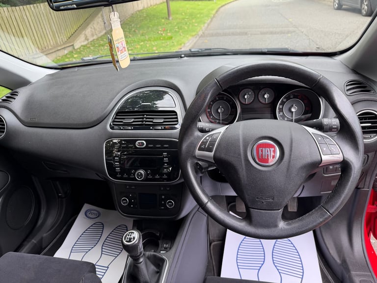 2013 Fiat Punto 1.2 Easy 3dr HATCHBACK Petrol Manual