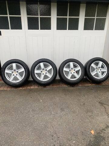 Factoty porsche alloys with pirelli winter tyres
