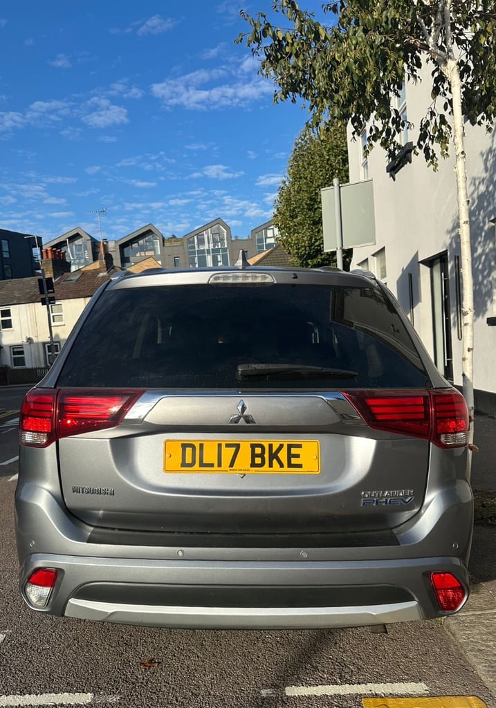Mitsubishi, OUTLANDER, Estate, 2017, Other, 1998 (cc), 5 doors