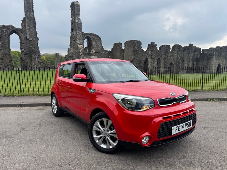 image for KIA SOUL...1.6 DIESEL..6 SPEED...RED...5 DOOR...12 MTH MOT