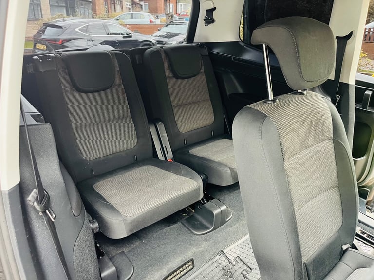2011 Volkswagen Sharan Sport 2.0TDI 170 6 Speeds. 