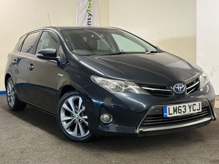 image for  Toyota Auris 1.8 VVT-h Excel CVT Euro 5 (s/s) 5dr Petrol/Electric Hybrid Automatic