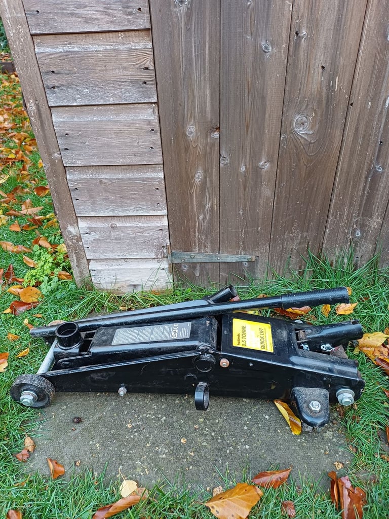 Halfords Car Jack