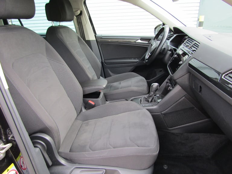 LEFT HAND DRIVE 2019 VOLKSWAGEN TIGUAN 2.0 TDi SE DSG AUTO 5DR EURO 6 FRENCH REG
