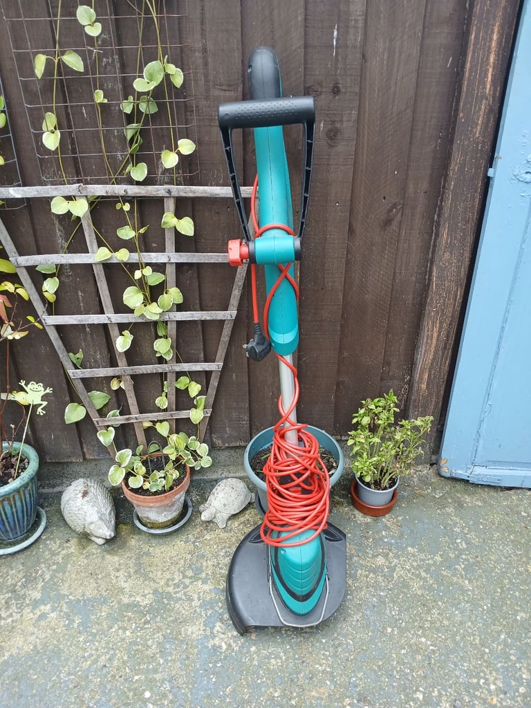 Garden Strimmer £40