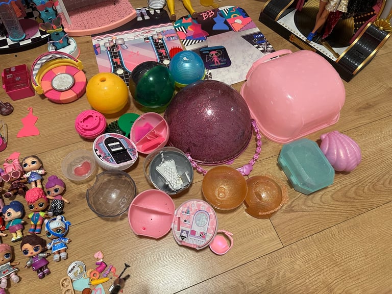 Reduced to £140 all Lol toys