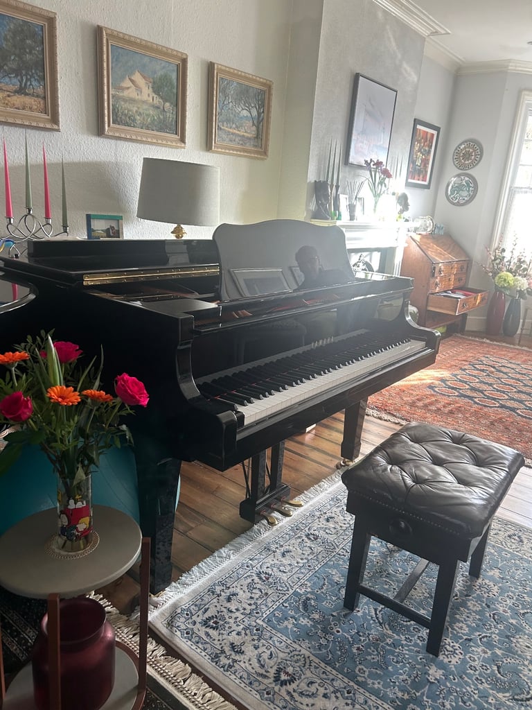 Yamaha C2 grand