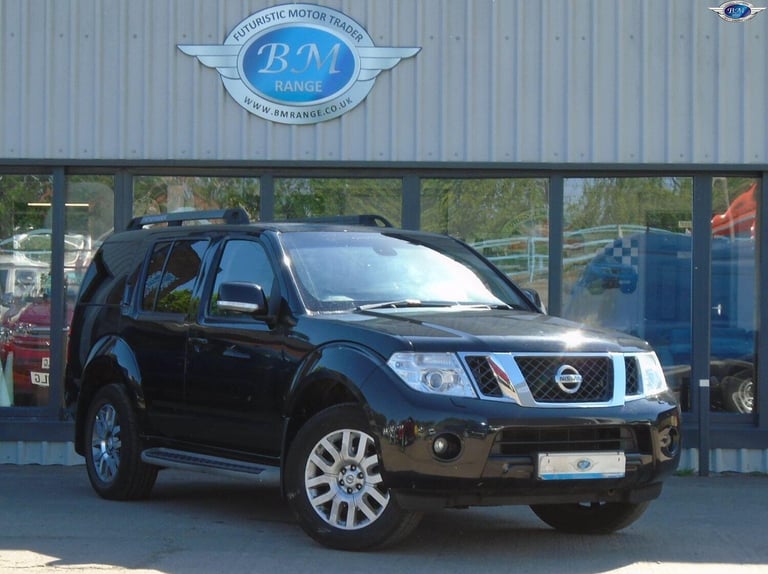 image for NISSAN PATHFINDER 2.5 dCi Tekna Black Manual Diesel 2011