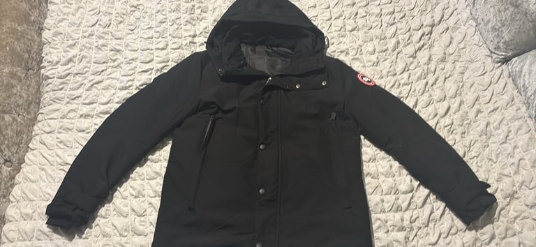 image for Canada goose puffer 