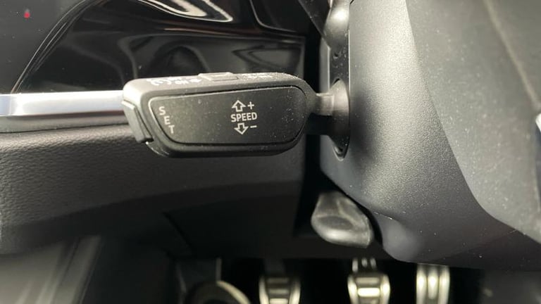 2023 Audi Q3 Black Edition 35 TFSI  150 PS 6-speed Manual SUV Petrol Manual