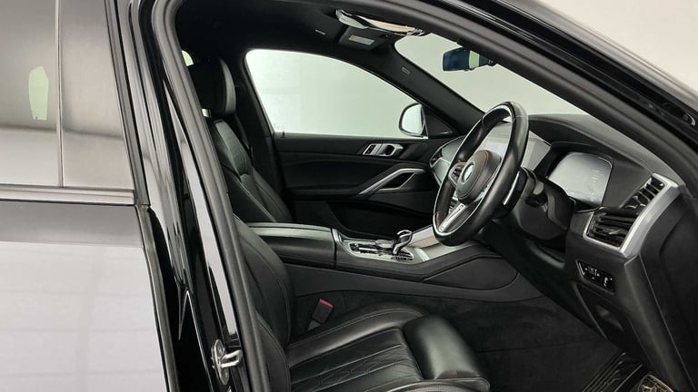 2022 BMW X6 xDrive30d M Sport 5dr Step Auto SUV Diesel Automatic