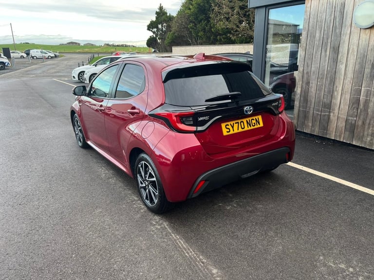 TOYOTA YARIS 1.5 VVT-h Design 2020