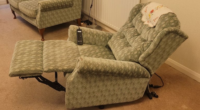 image for  CELEBRITY WOBURN 3 piece suite 