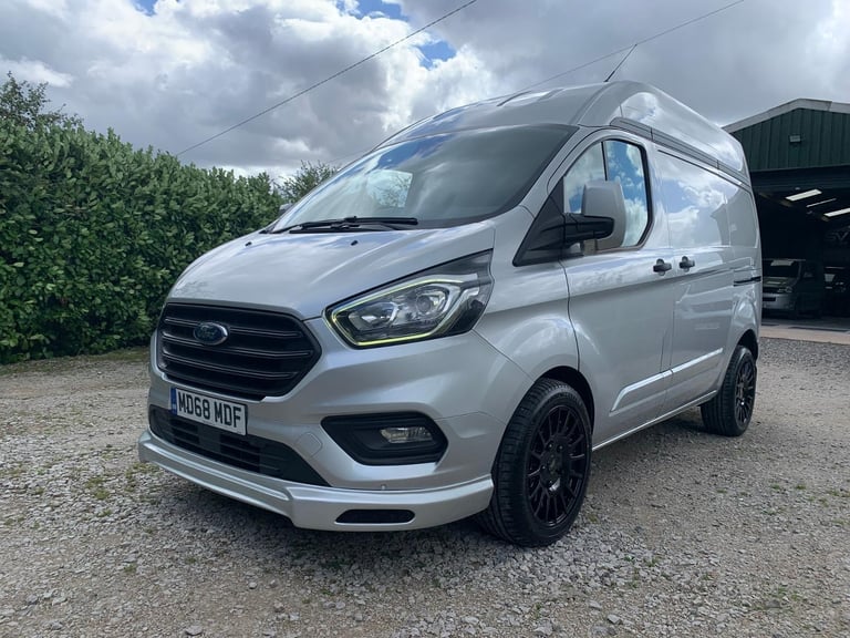 image for 2019 FORD TRANSIT CUSTOM 130BHP SWB SEMI HIGH L1H2 TREND SILVER **LOOKS AWESOME*
