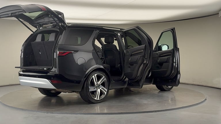 2023 Land Rover Discovery 3.0 D300 MHEV Metropolitan Edition SUV 5dr Diesel Auto 4WD Euro 6 (s/s)...