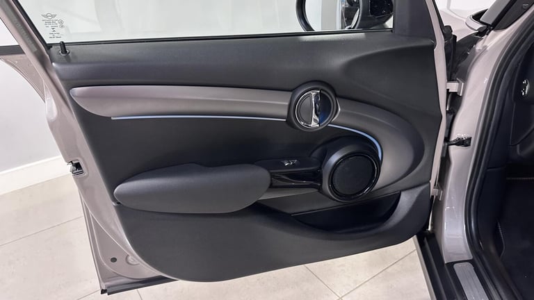 2023 MINI Hatch 1.5 Cooper Exclusive 5dr Auto [Comfort/Nav Pack] HATCHBACK PETROL Automatic