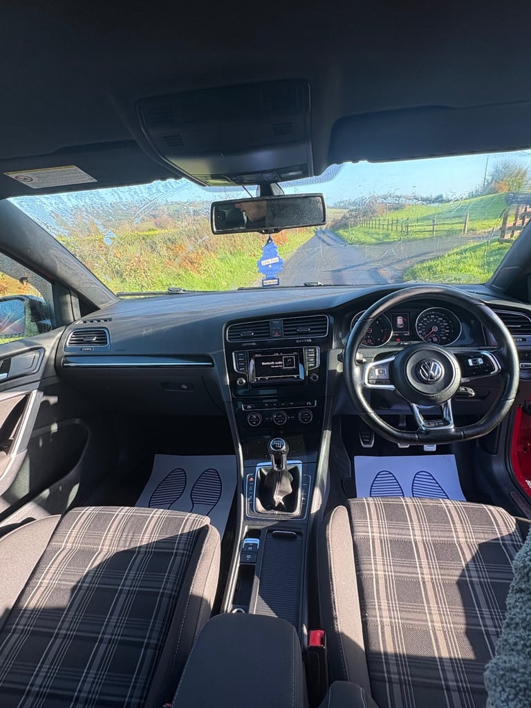 Volkswagen, GOLF, Hatchback, 2014, Manual, 1968 (cc), 3 doors