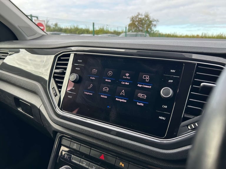 2018 Volkswagen T-Roc 2.0 T-Roc SEL TDI 4Motion 4WD 5dr SUV Diesel Manual