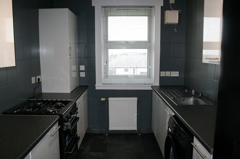 IMMACULATE 2 BEDROOM FLAT FOR RENT    - CLEPINGTON ROAD, DUNDEE