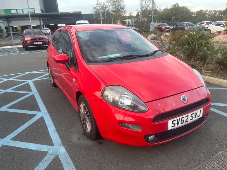 Cheap Fiat, PUNTO, Hatchback, 2012, Manual, 1368 (cc),3 doors for sale in Caerphilly / Caerffili, Gwent