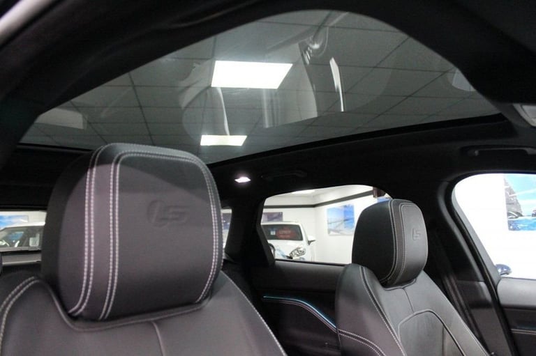 2019 68 JAGUAR F-PACE 3.0 D300 V6 S SUV 5DR DIESEL AUTO AWD EURO 6 (S/S) (300 PS