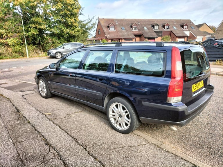 Volvo, V70, Estate, 2002, Other, 2435 (cc), 5 doors