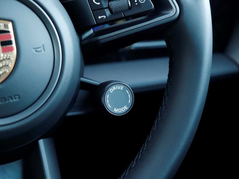  Porsche Taycan Saloon 340kW 4S 89kWh 4dr Auto Saloon Electric Automatic