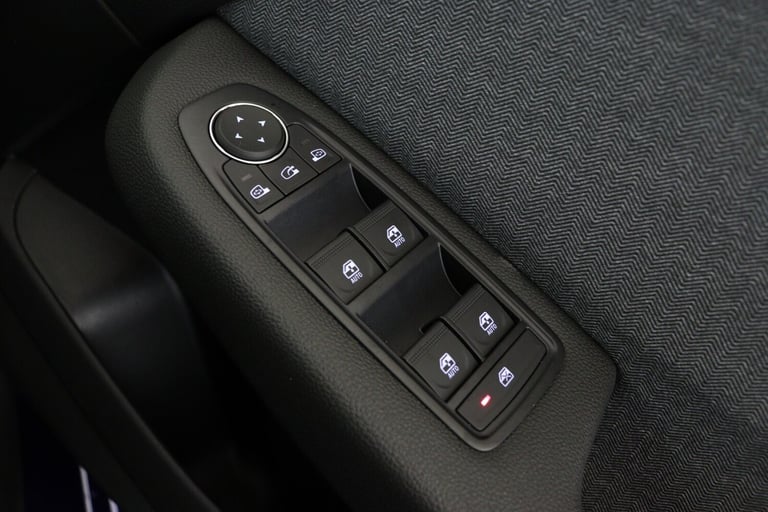 2025 Renault Clio 1.6 E-TECH full hybrid 145 Techno 5dr Auto HATCHBACK PETROL/ELECTRIC Automatic