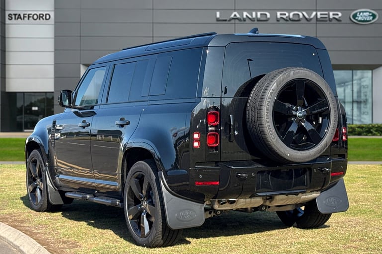 2025 Land Rover Defender 110 3.0 D250 MHEV X-Dynamic HSE Auto 4WD Euro 6 (s/s) 5dr SUV Automatic