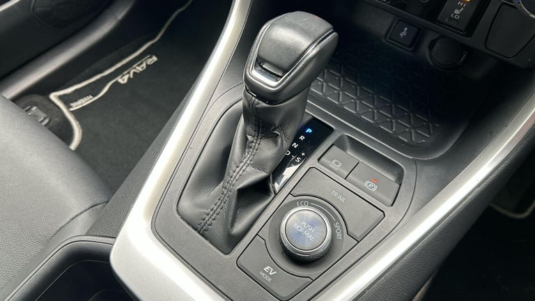  Toyota RAV4 2.5 VVT-h GPF Excel SUV 5dr Petrol Hybrid CVT 4WD Euro 6 (s/s) (222 ps) Petrol/Elect...