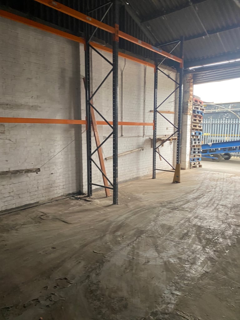Industrial unit in erith for rent 