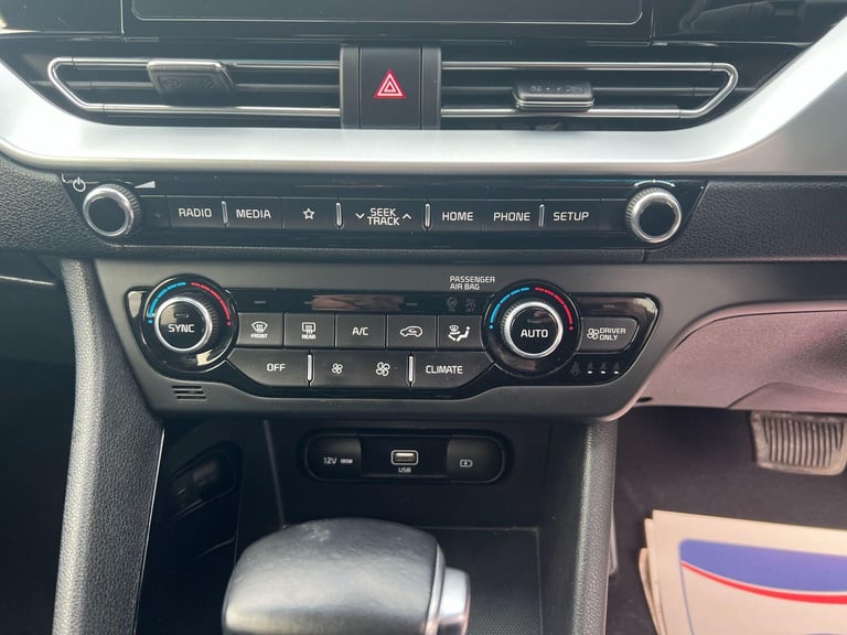 2019 Kia Niro 1.6 GDi 2 DCT Euro 6 (s/s) 5dr HATCHBACK Petrol/Electric Hybrid Automatic