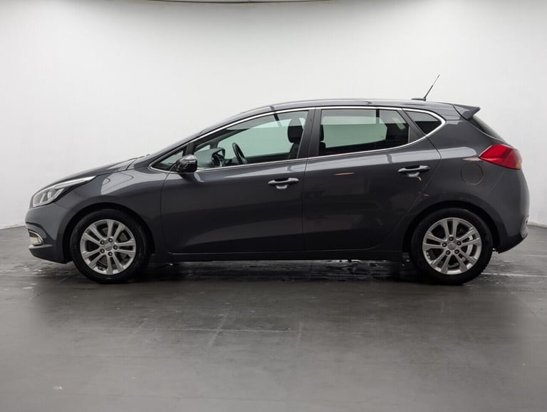 2015 Kia Ceed 1.6 GDi EcoDynamics 3 Hatchback 5dr Petrol Manual Euro 5 (s/s) (133 bhp) -  HATCHBA...