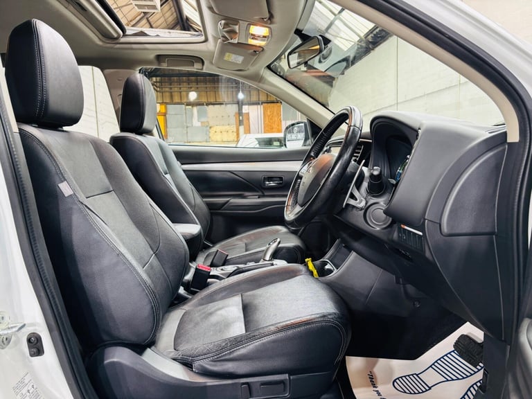2014 Mitsubishi Outlander 2.0h 12kWh GX4h CVT 4WD Euro 5 (s/s) 5dr ESTATE Petrol/Electric Hybrid ...
