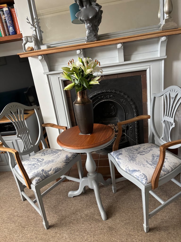 image for Gorgeous Bistro/Wine Table & Chairs