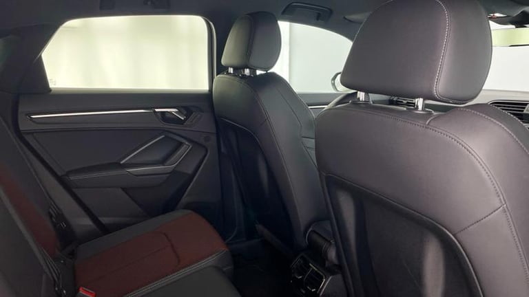 2023 Audi Q3 Black Edition 35 TFSI  150 PS 6-speed Manual SUV Petrol Manual