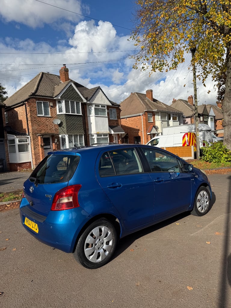AUTOMATIC 2007 Toyota yaris 1364CC - 2 Keys - 107k Miles - Ready To Go