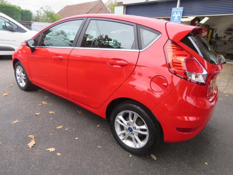 2016 Ford Fiesta 1.0T EcoBoost Zetec Euro 6 (s/s) 5dr HATCHBACK Petrol Manual