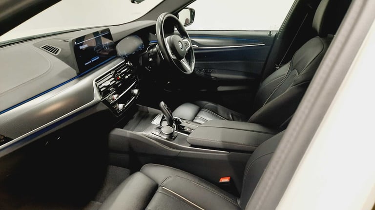 2022 BMW 5 Series 530e xDrive M Sport 4dr Auto Saloon Plug-In Hy Automatic