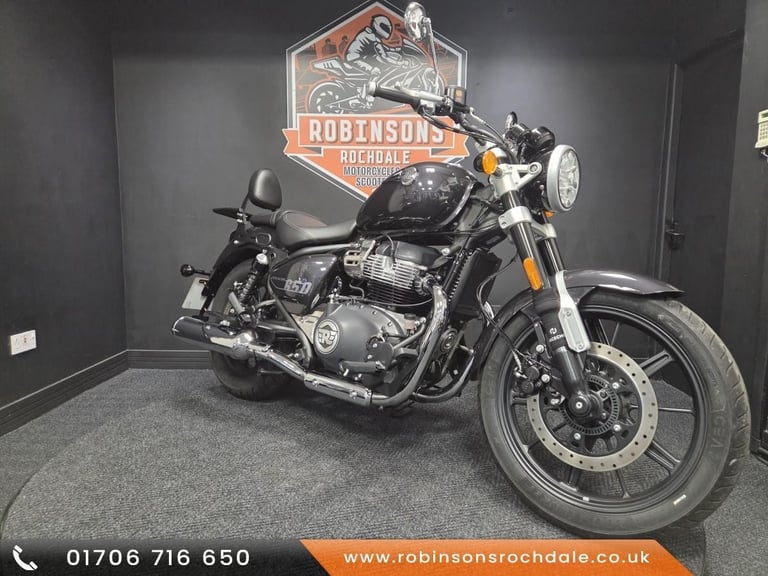 2025 Royal Enfield Super Meteor in Black with nice extras and only 355 miles.