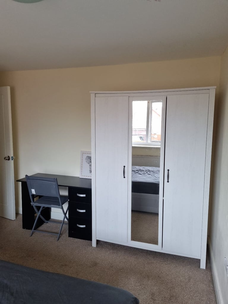 Single room for rent 