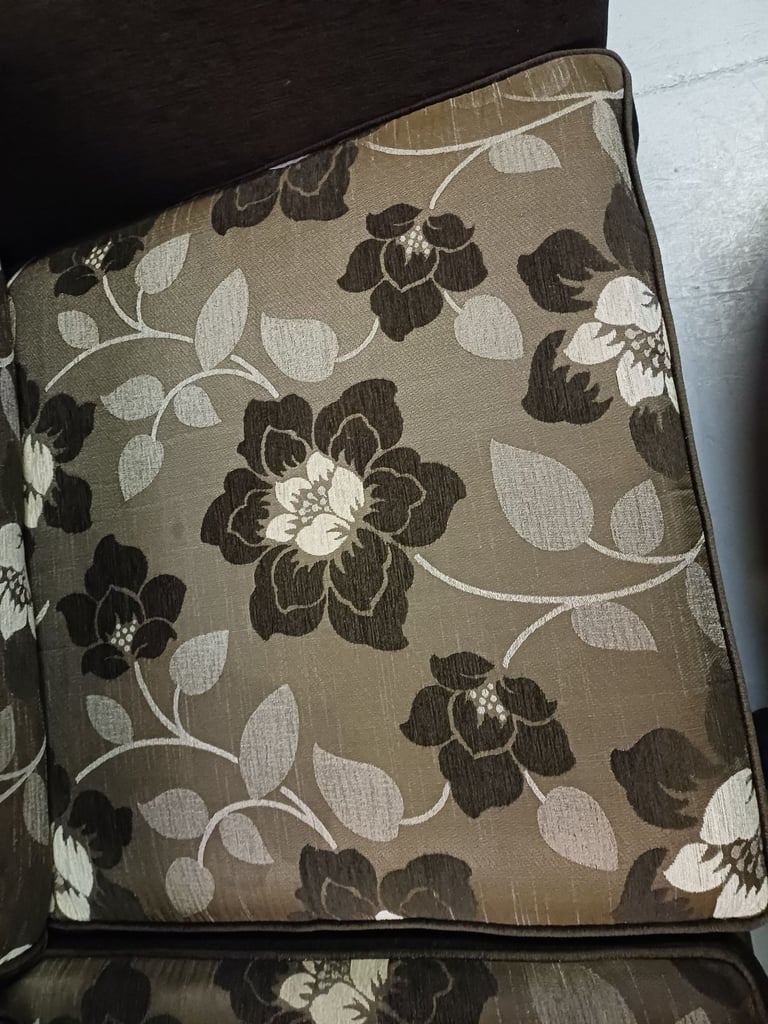 Brown floral three piece suite 