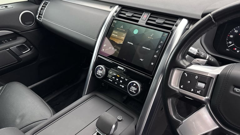 2021 Land Rover Discovery 3.0 D300 MHEV R-Dynamic HSE SUV 5dr Diesel Auto 4WD Euro 6 (s/s) (300 p...